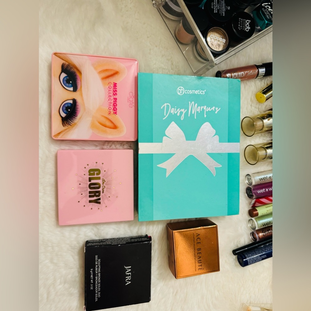 Makeup Bundle - image 4